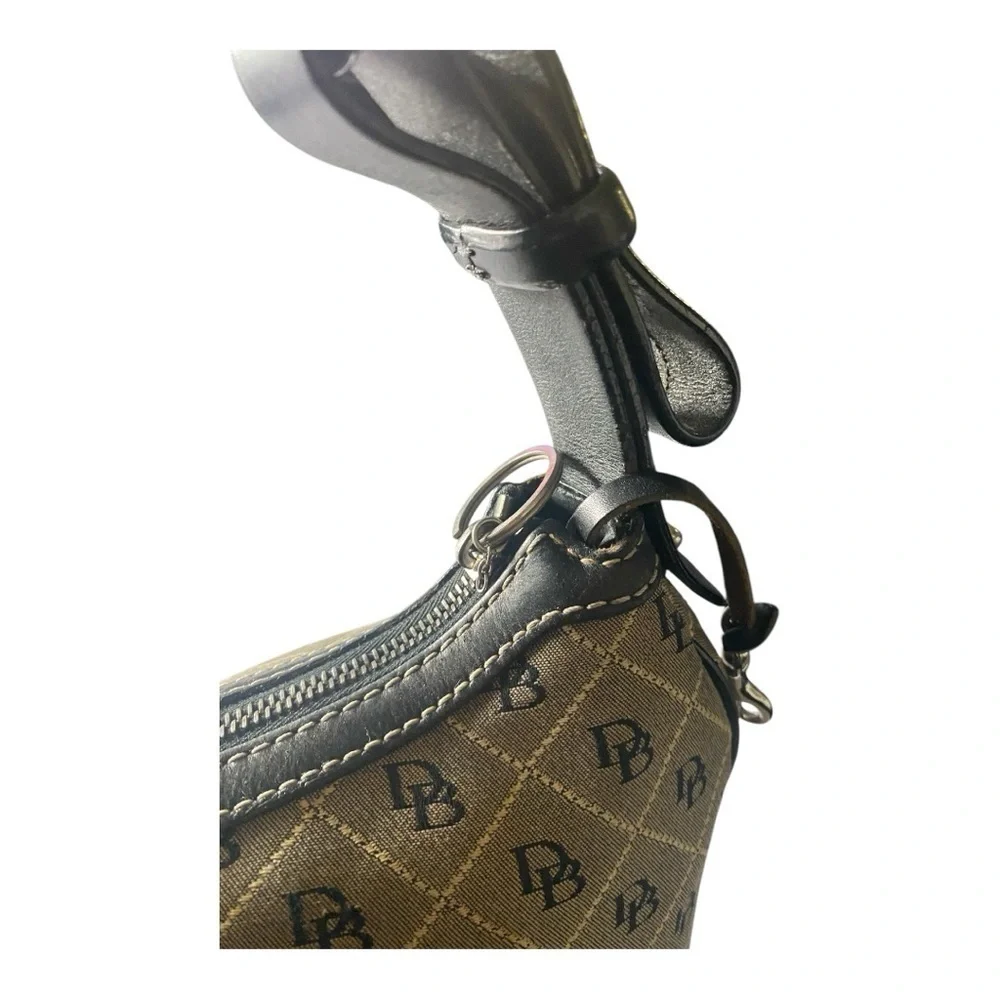 DOONEY & BOURKE-SIGNATURE CANVAS HOBO BAG-K6373964